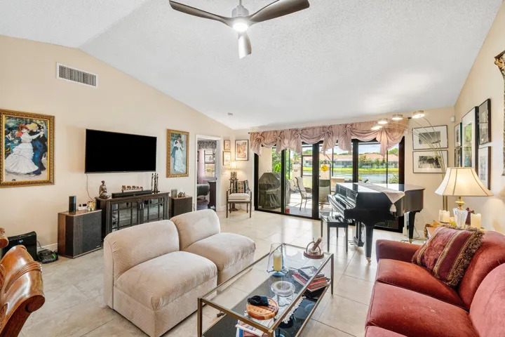 010-19919DeanDrive-BocaRaton-FL-33434-SM