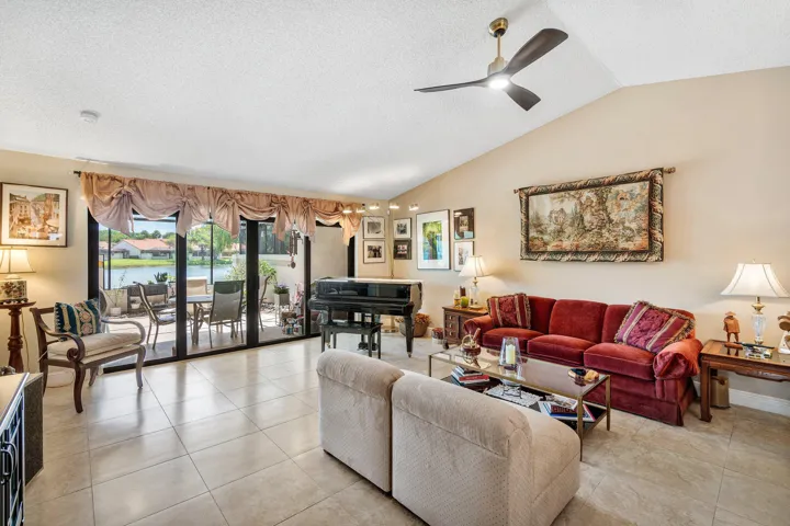 008-19919DeanDrive-BocaRaton-FL-33434-SM