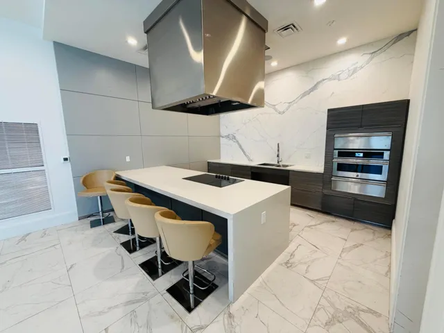 Grande Room Kitchen
