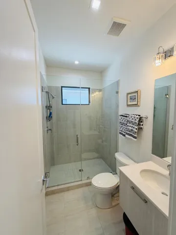 Bedroom 2 - 4