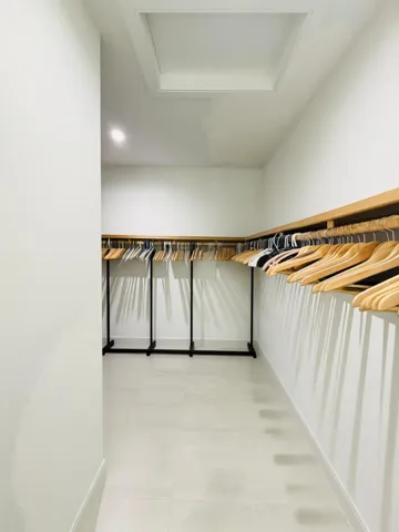 Master Closet 1