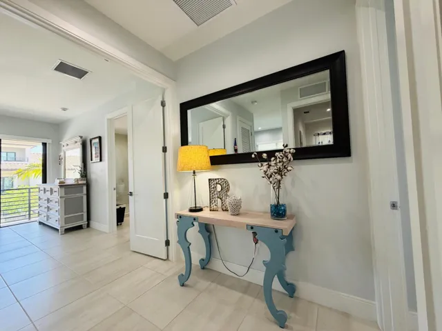 Upstairs Foyer
