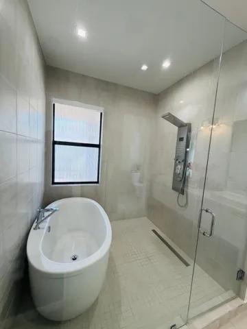 Master Bath 2
