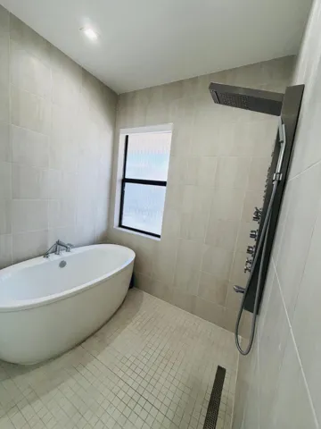 Master Bath 3