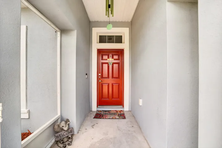 Enclosed Screened-In Front Entrance