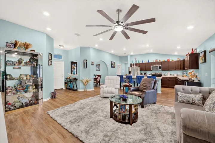 Great Room - Relax and Enjoy