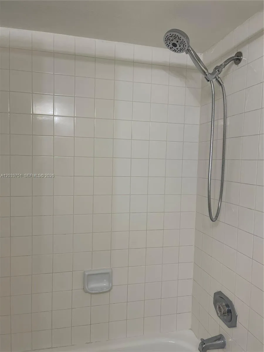 Tub