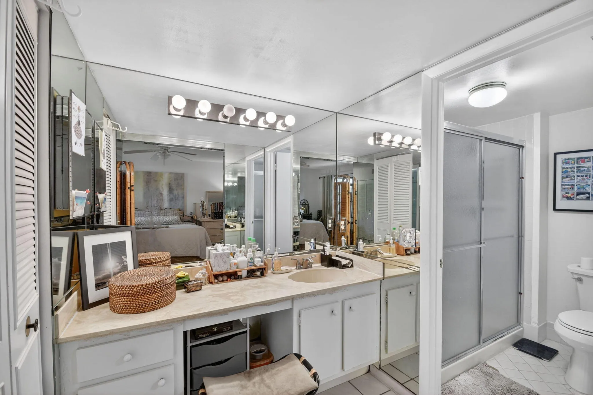 Vanity area