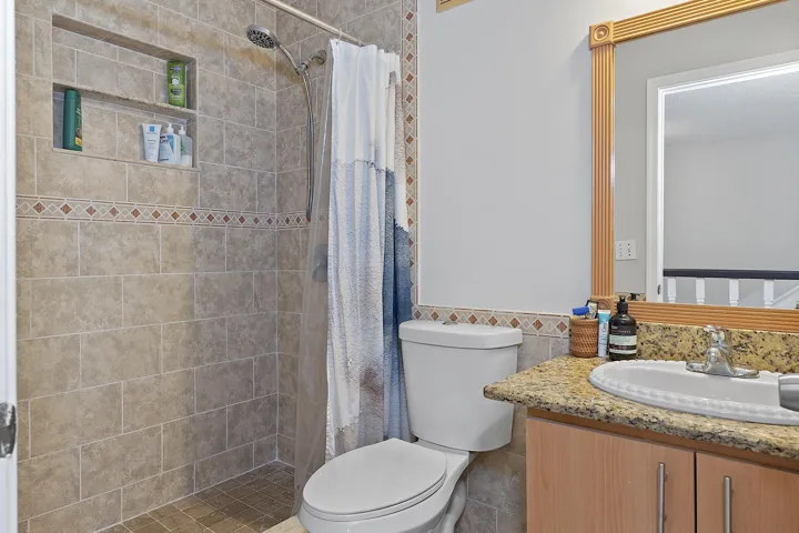 4776 Lago Vista Dr. - - 105