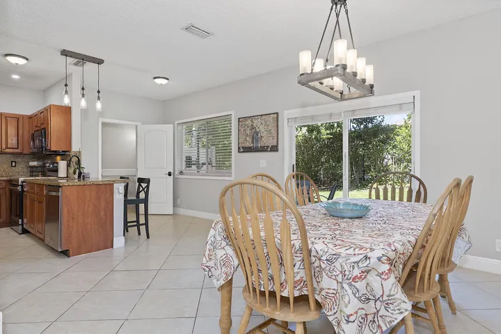 4776 Lago Vista Dr. - - 089