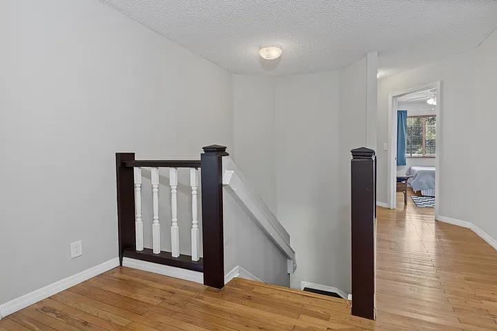 4776 Lago Vista Dr. - - 098
