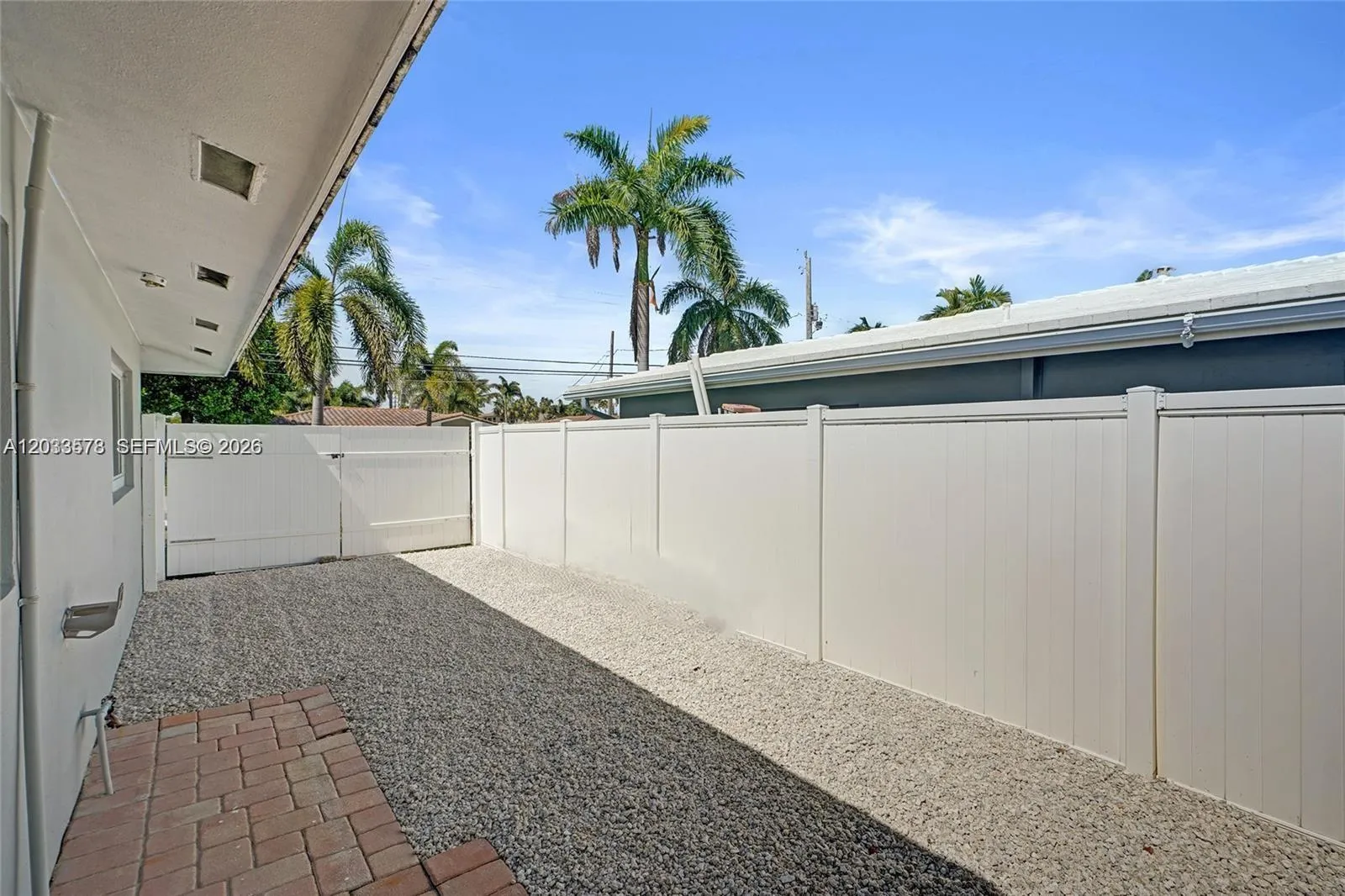 Property photo 99