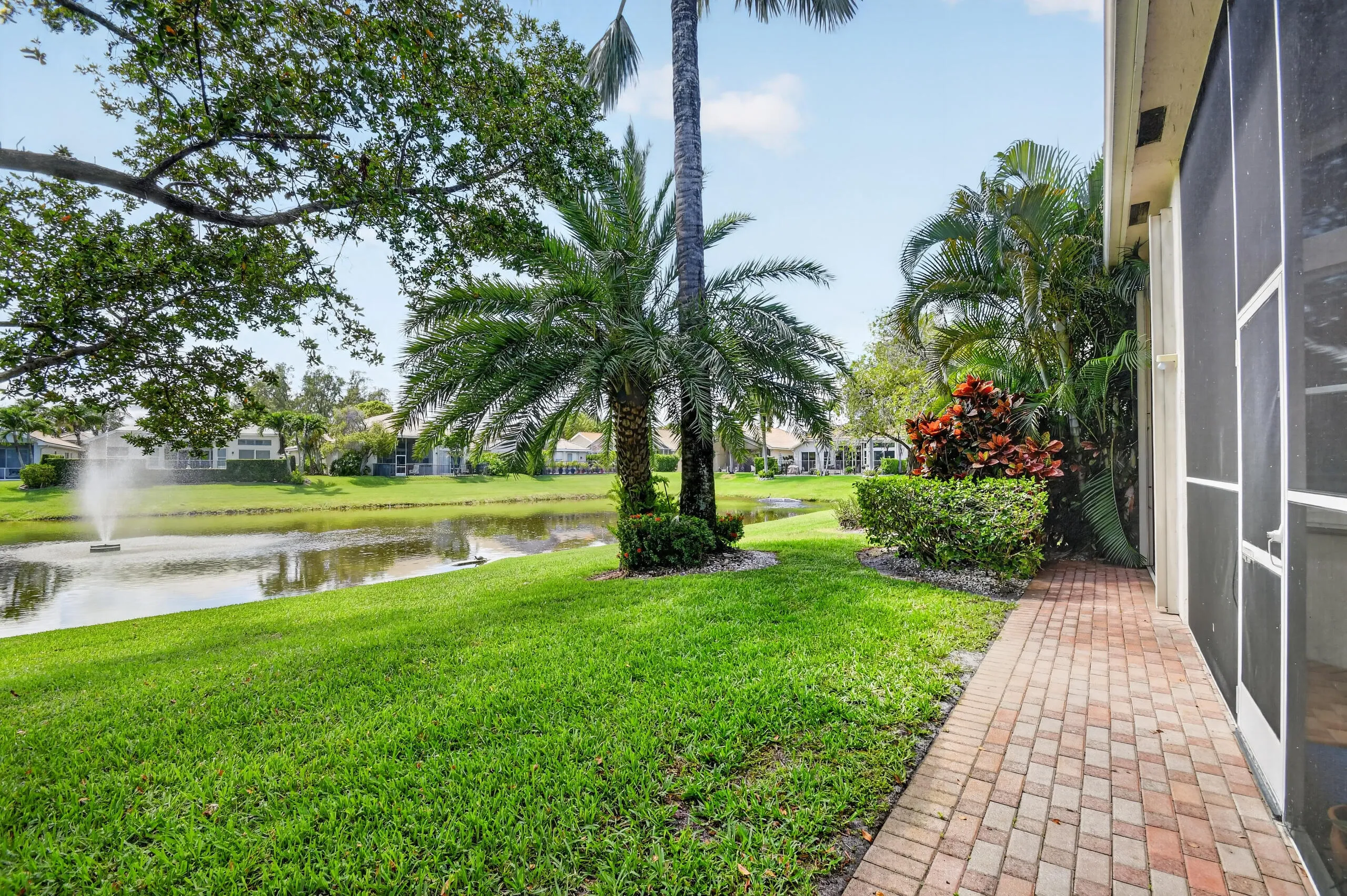 Backyard Lawn & Lakefront View