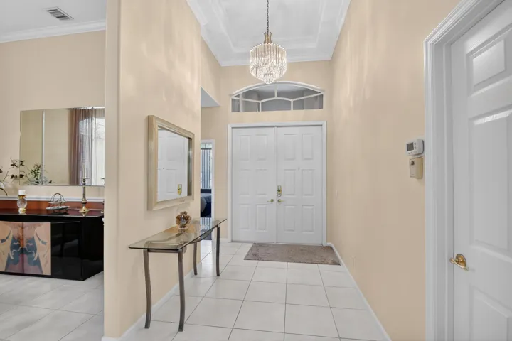 Foyer & Entry Hall
