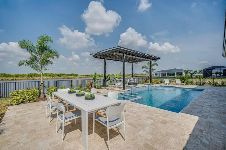 Pool 13952 Belterra Dr