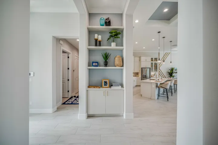 Foyer Sage Model 13952 Belterra Drive