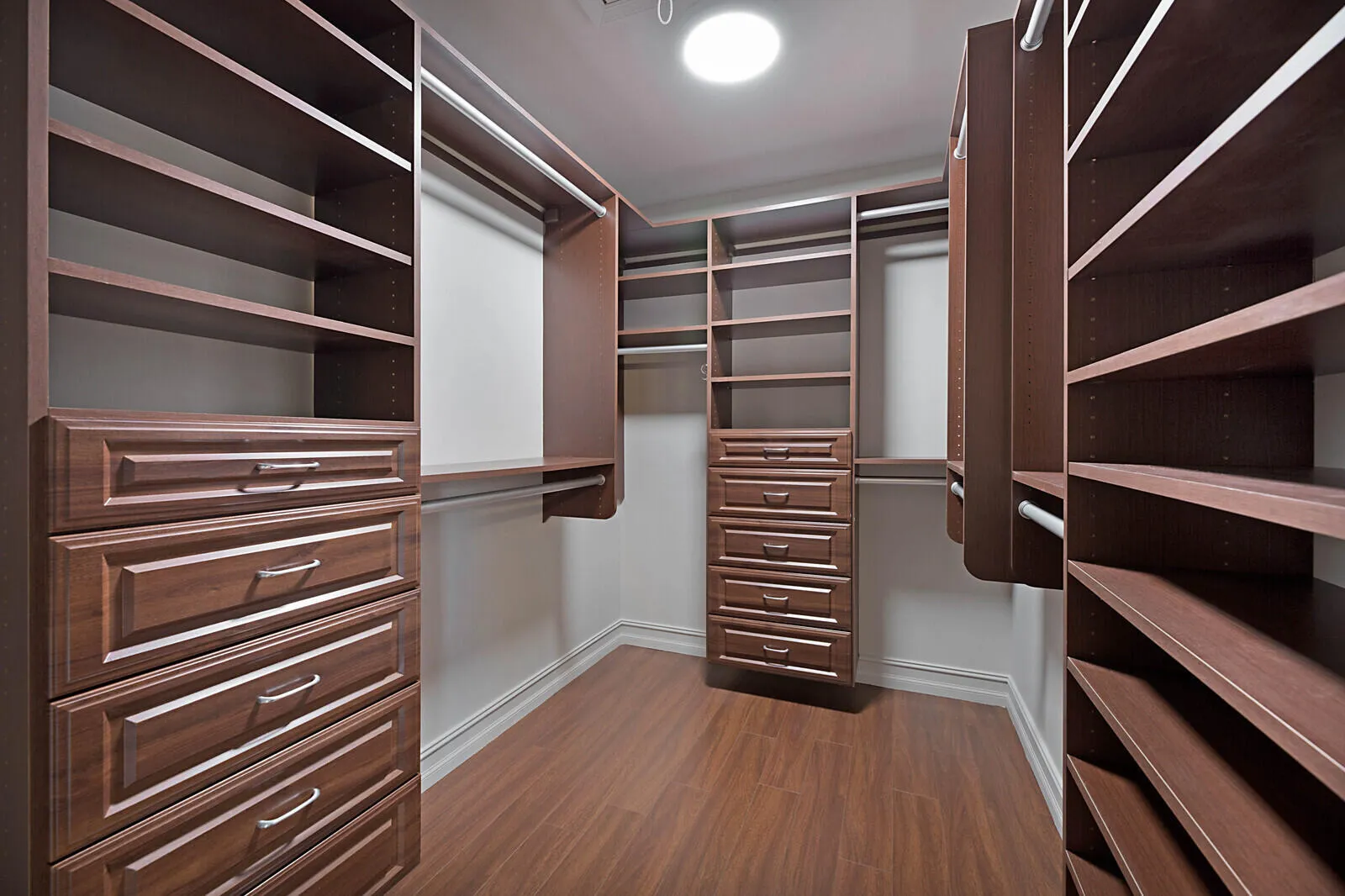 Master BR Walk-in CLoset