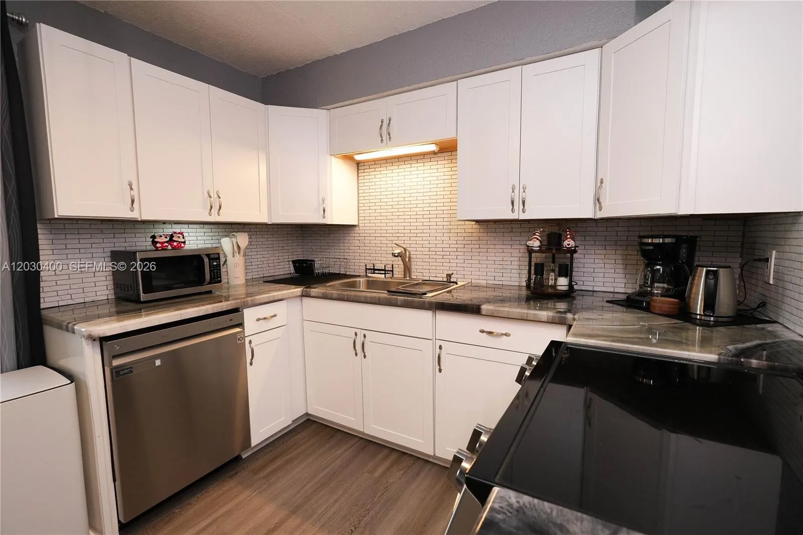 Property photo 38