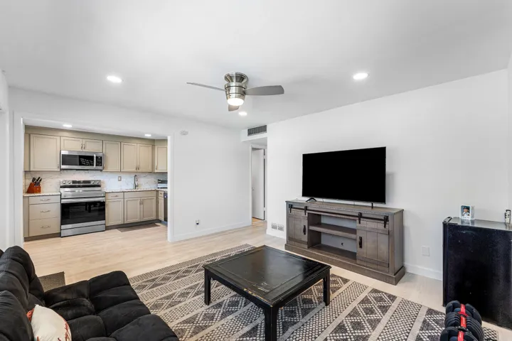 006-340Northwest19thStreet-2020-BocaRato