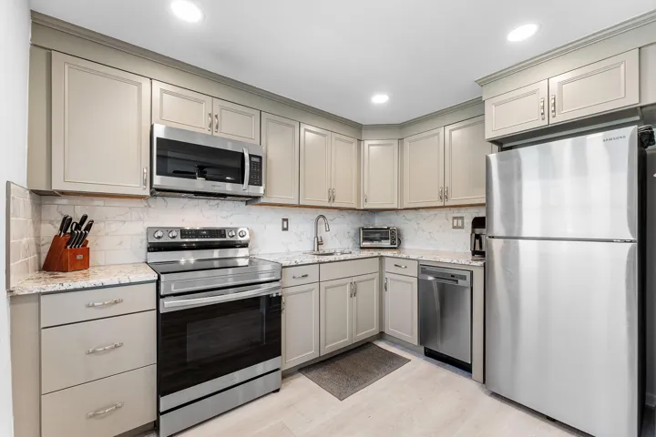 008-340Northwest19thStreet-2020-BocaRato
