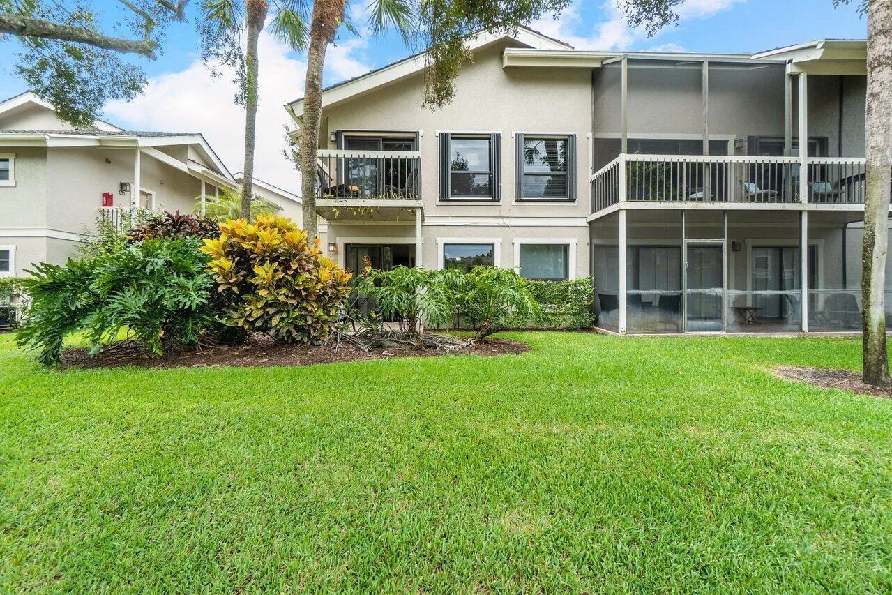 015-11863WimbledonCircle-Wellington-FL-3