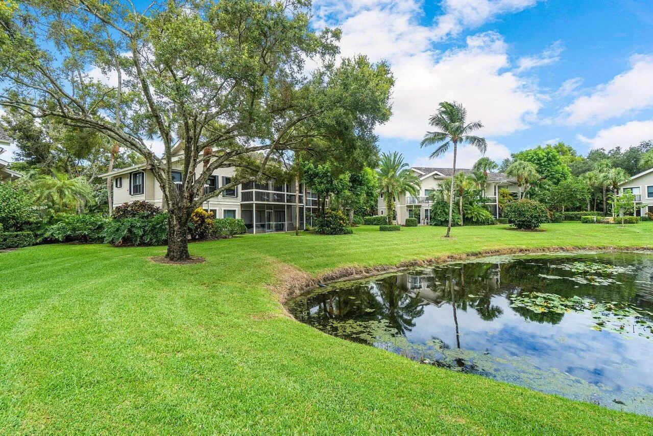019-11863WimbledonCircle-Wellington-FL-3