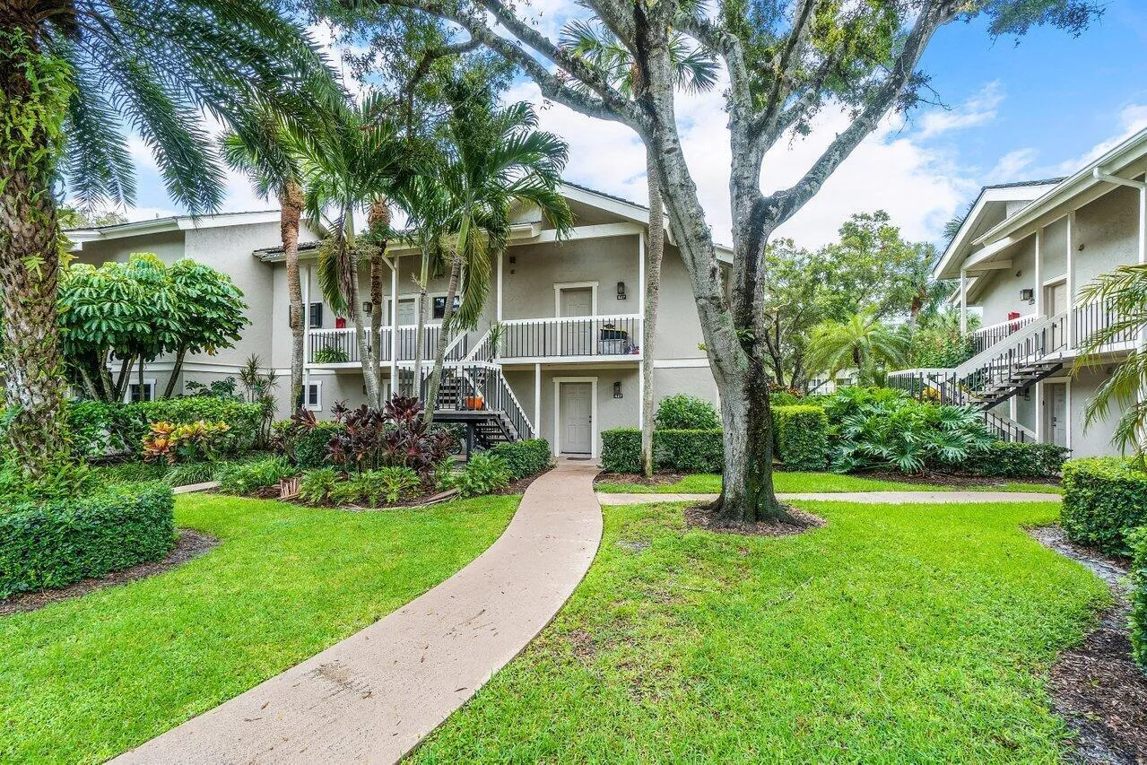 002-11863WimbledonCircle-Wellington-FL-3
