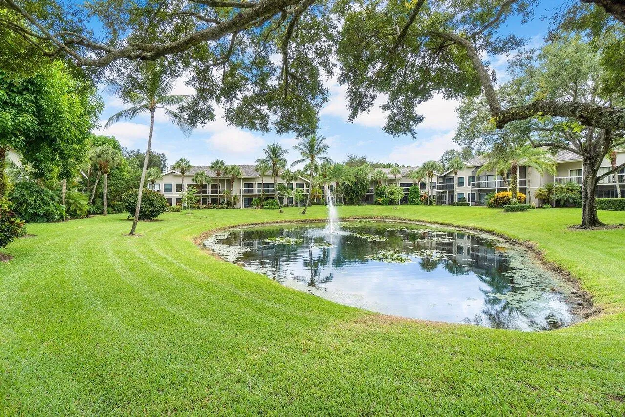 020-11863WimbledonCircle-Wellington-FL-3