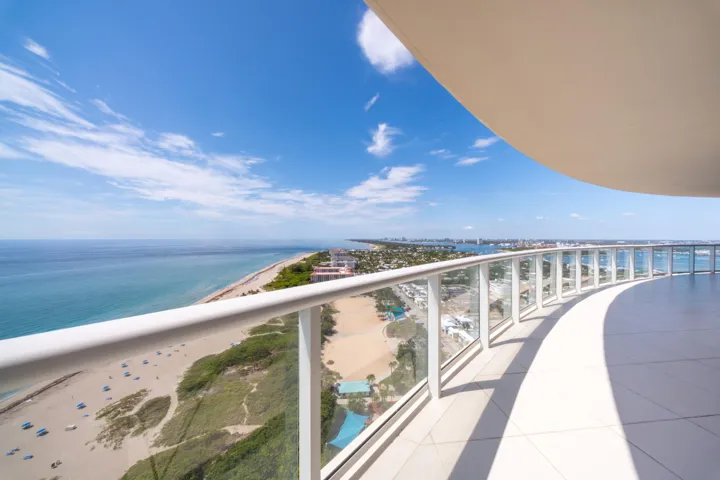 Wrap around balcony