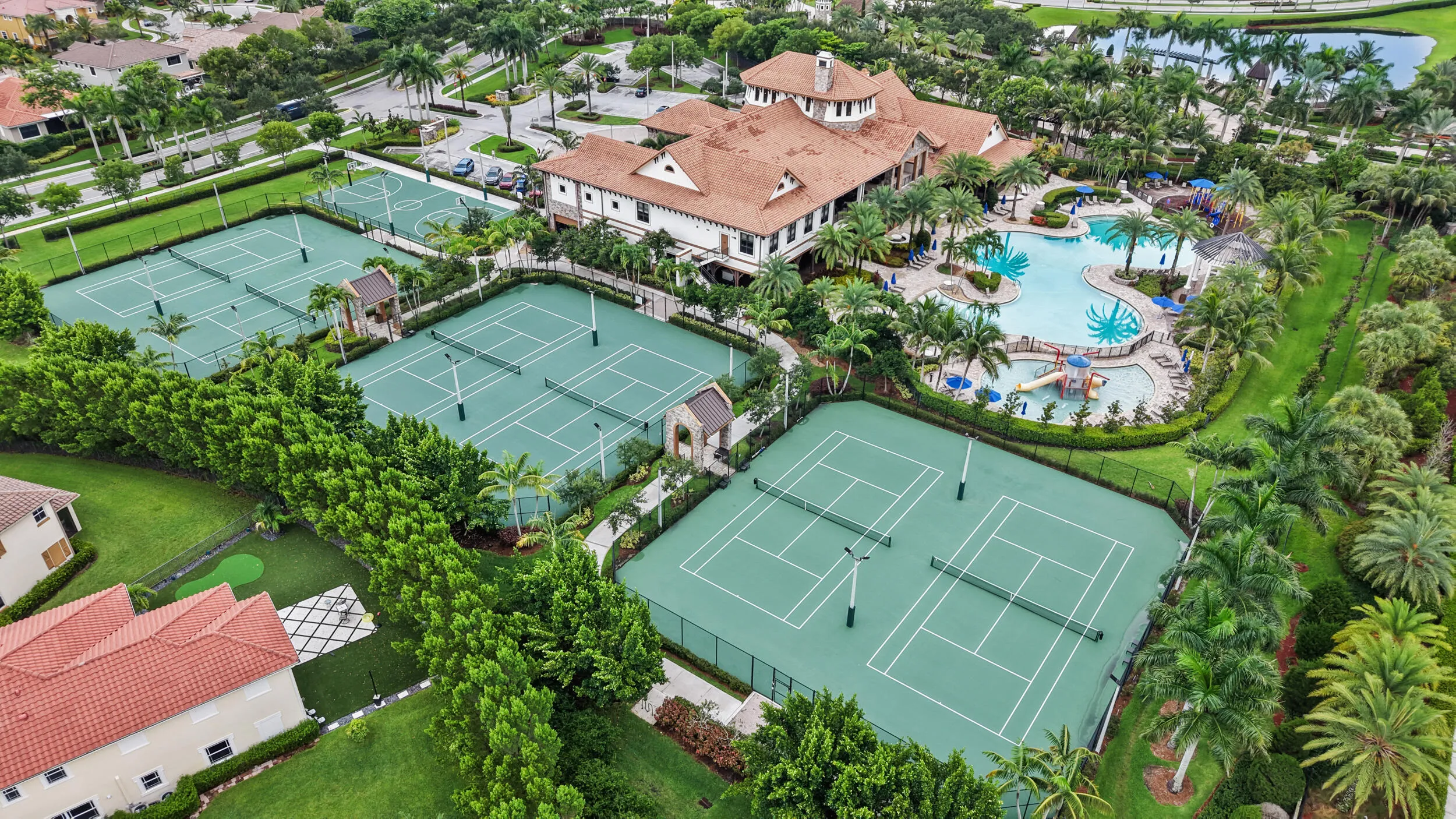 Miralago Tennis Courts