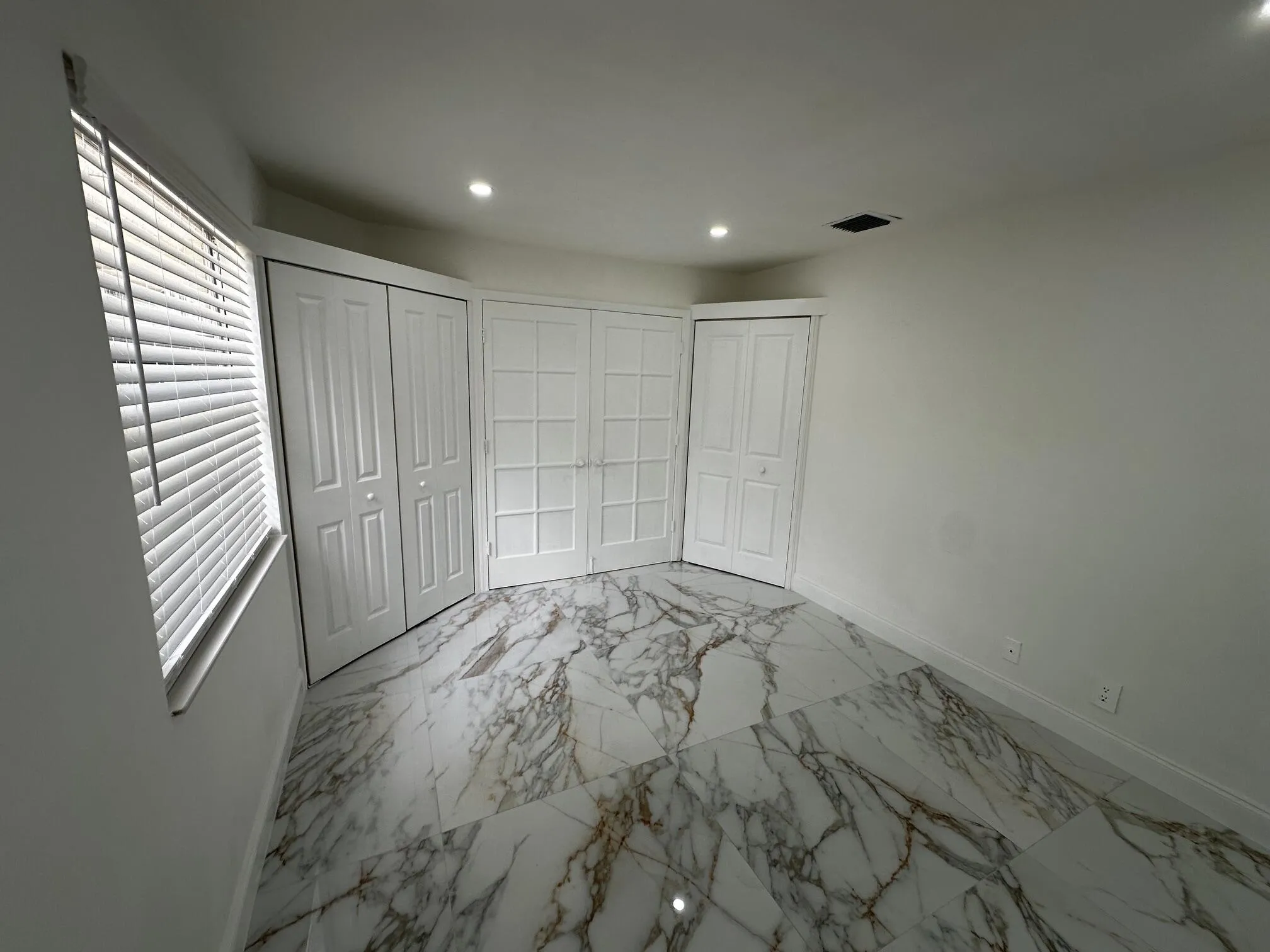 Guest room closets