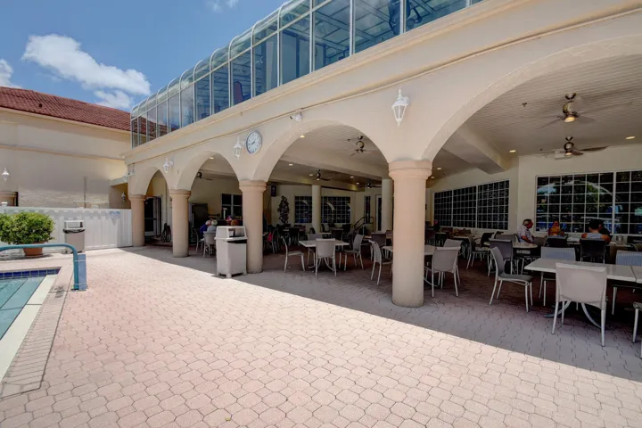 CLUBHOUSE