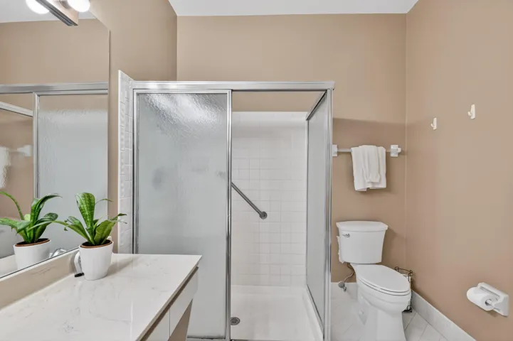 WALK IN SHOWER