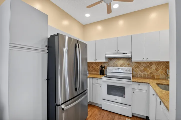 GRANITE COUNTERS
