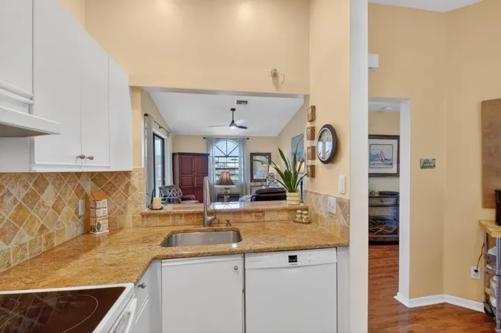 OPEN TO LIVING AREA