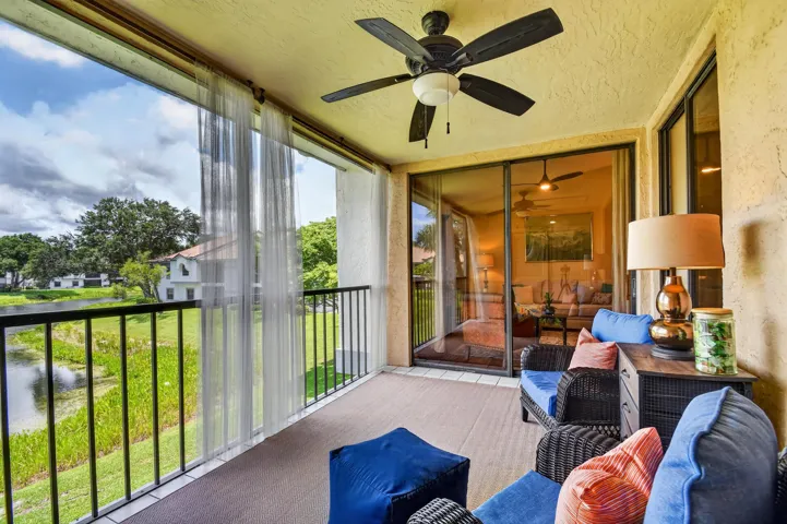 SCREENED LANAI