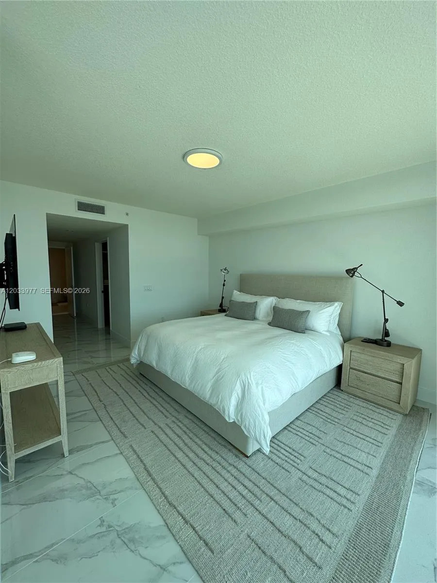 Property photo 123