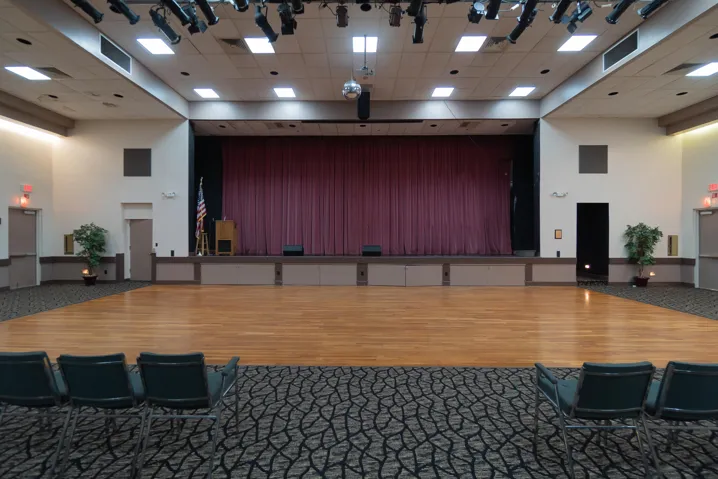 39. Auditorium 2