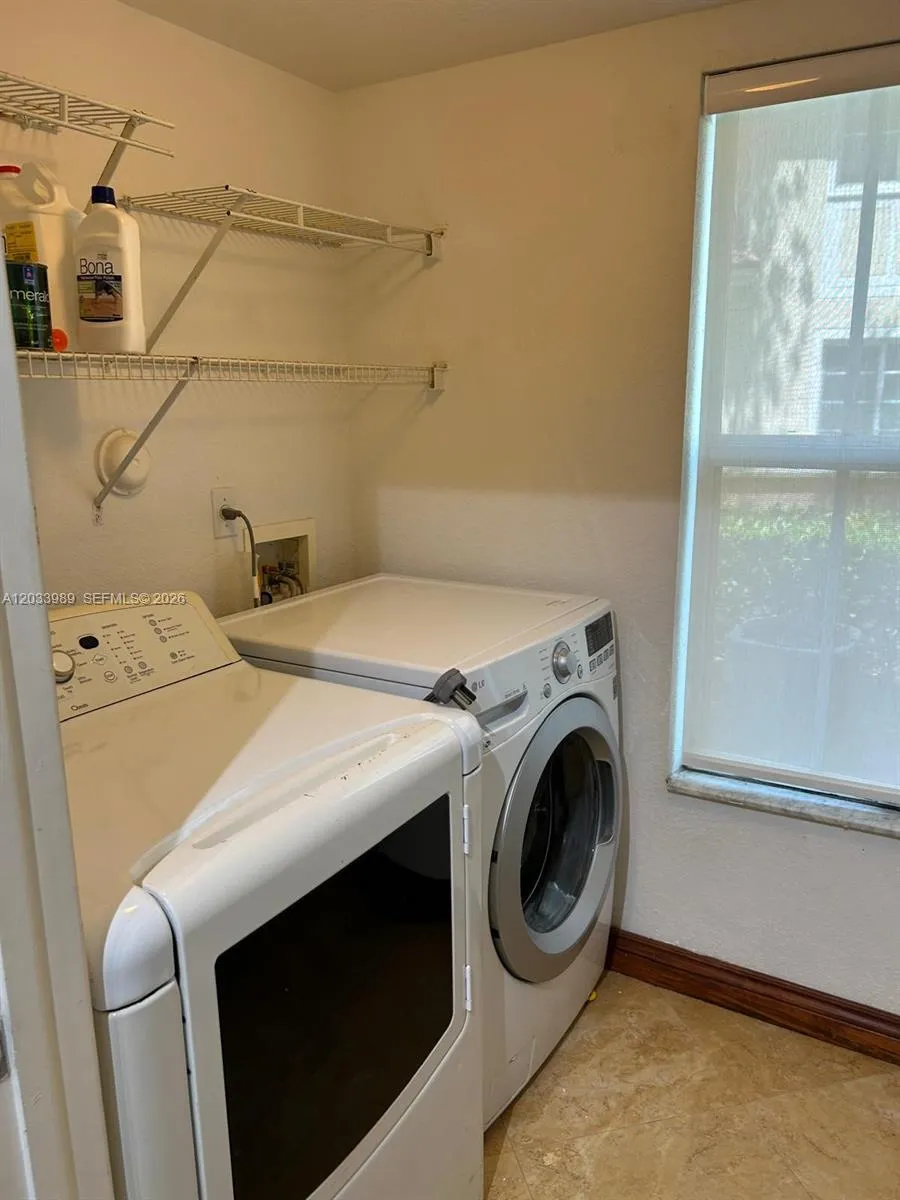 Photo 36