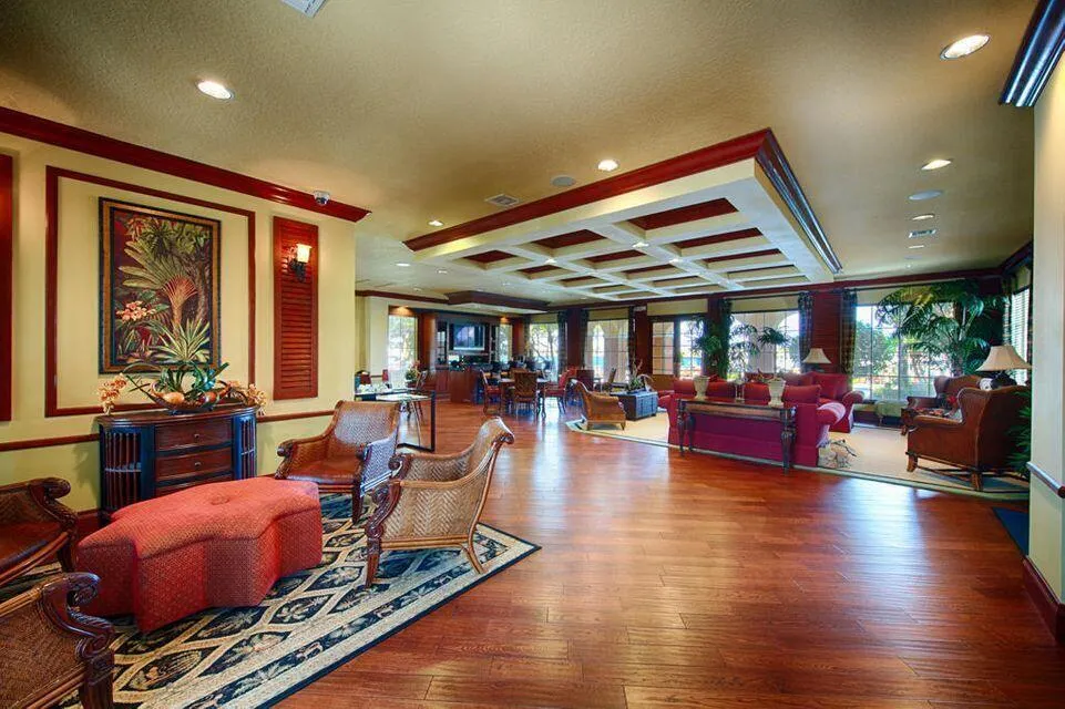 CLUBHOUSE