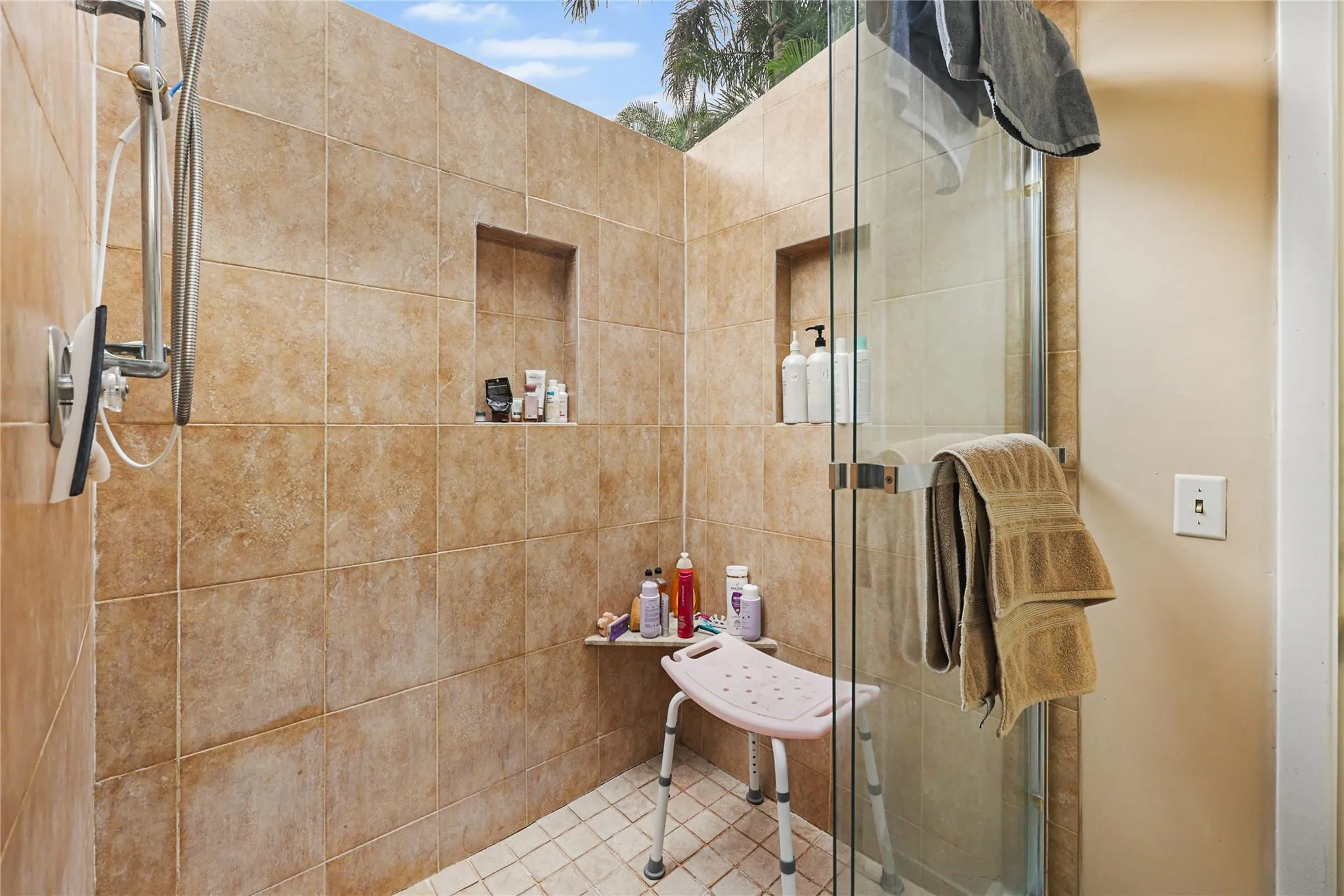 Property photo 38