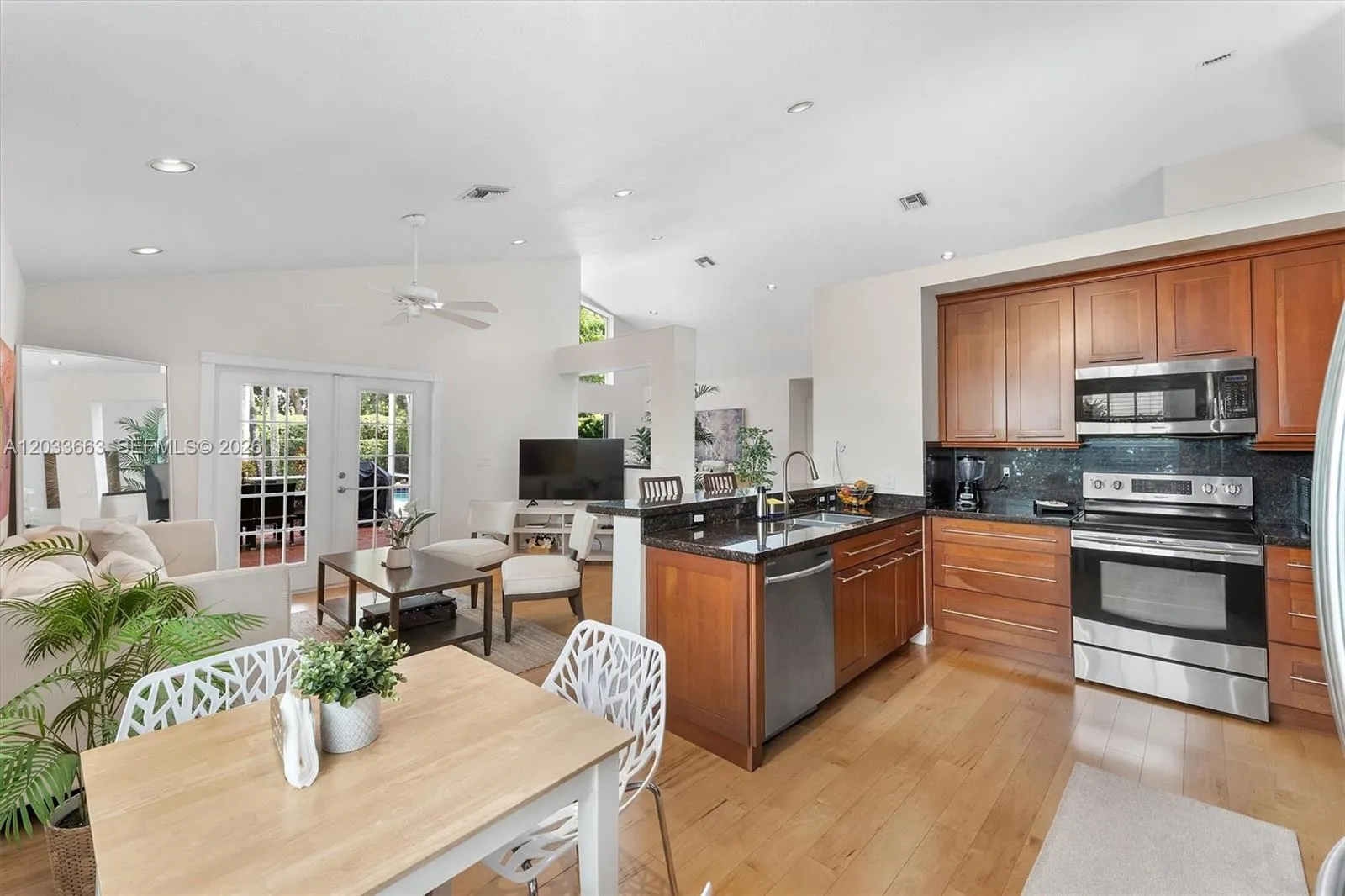 Property photo 32