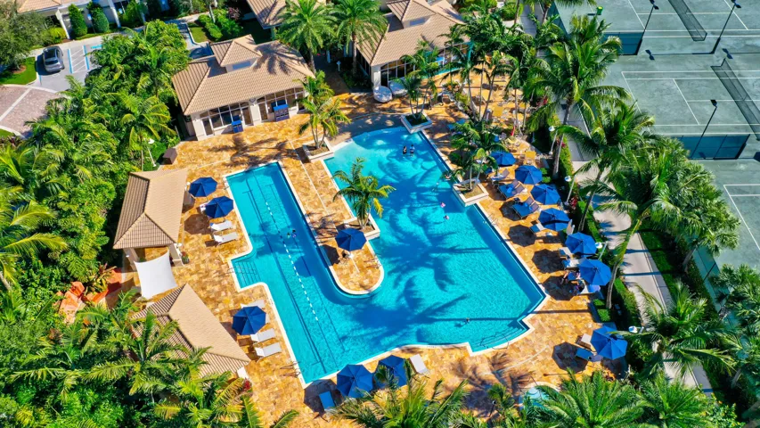 club pool