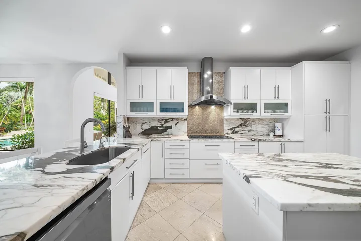 026-4976BocaireBoulevard-BocaRaton-FL-33