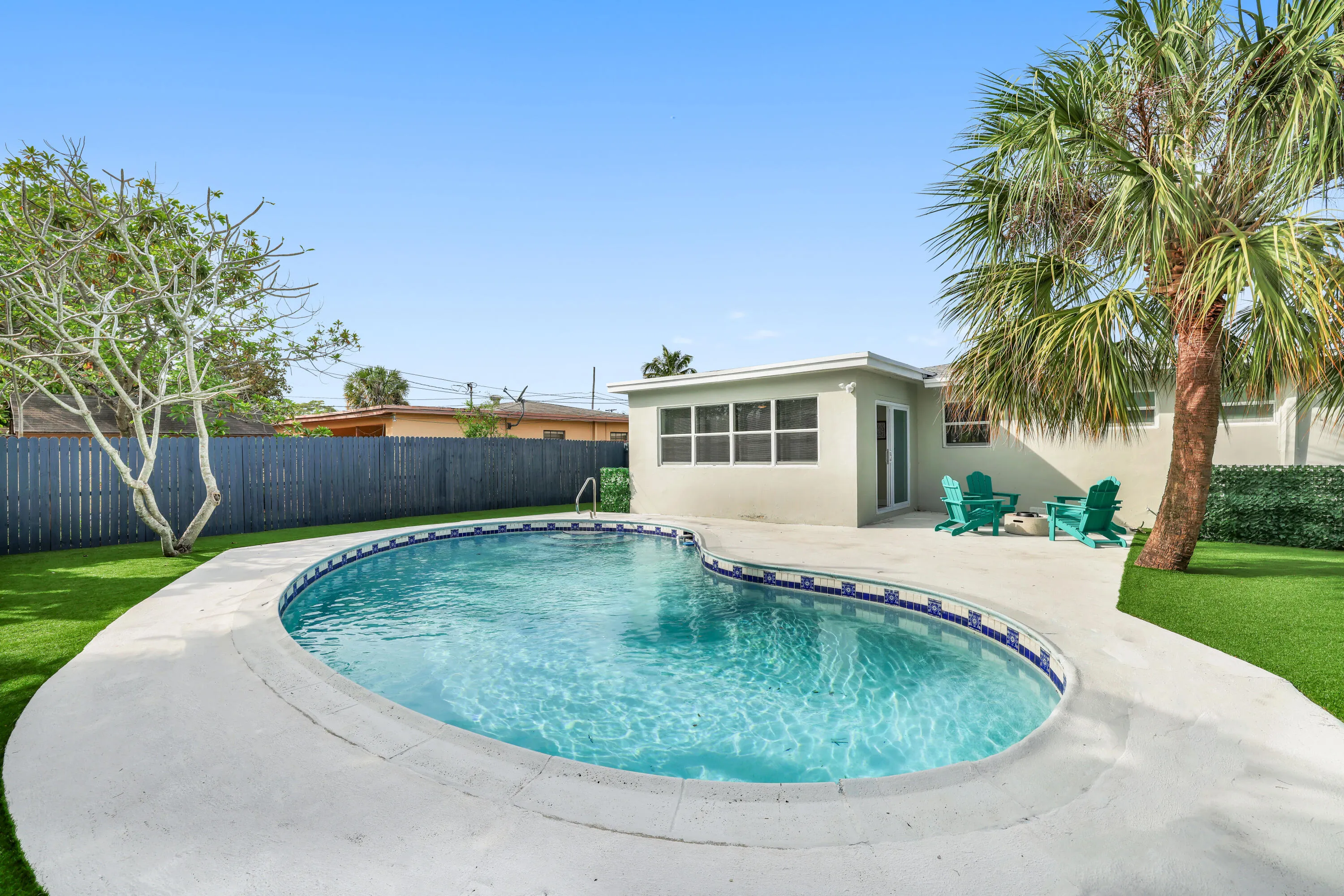 Backyard 1 - 4