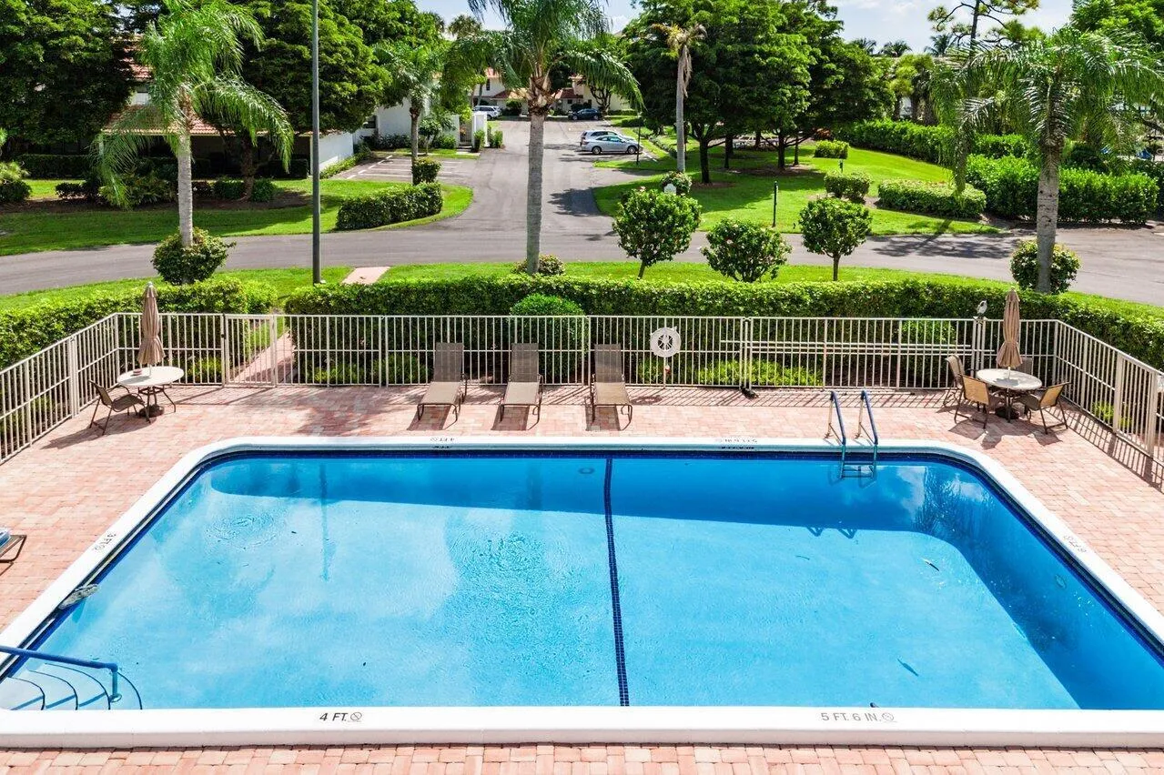Area Pool
