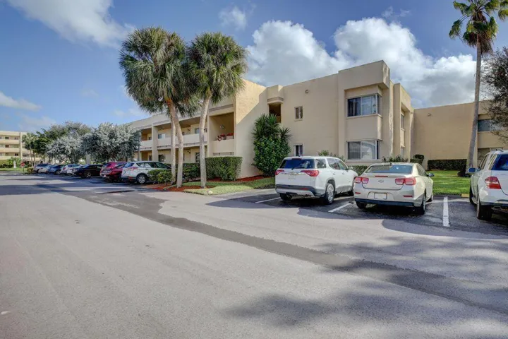 parking space 3112 strawflower 204