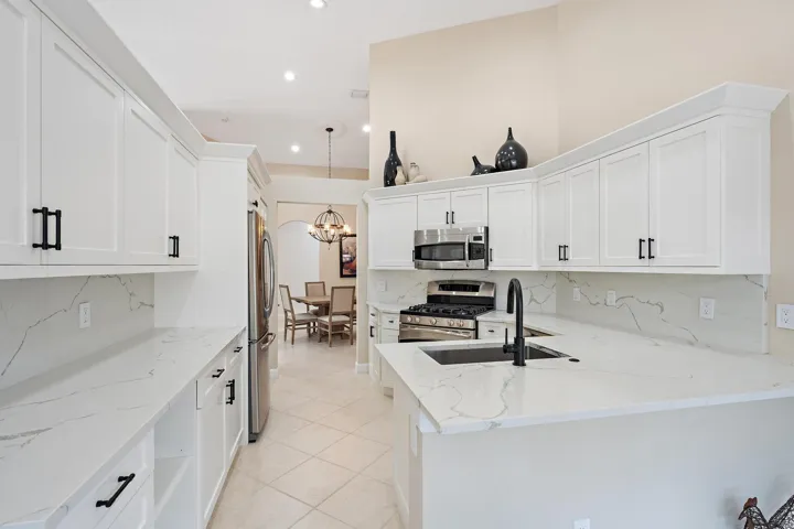 8164 Sandpiper Way