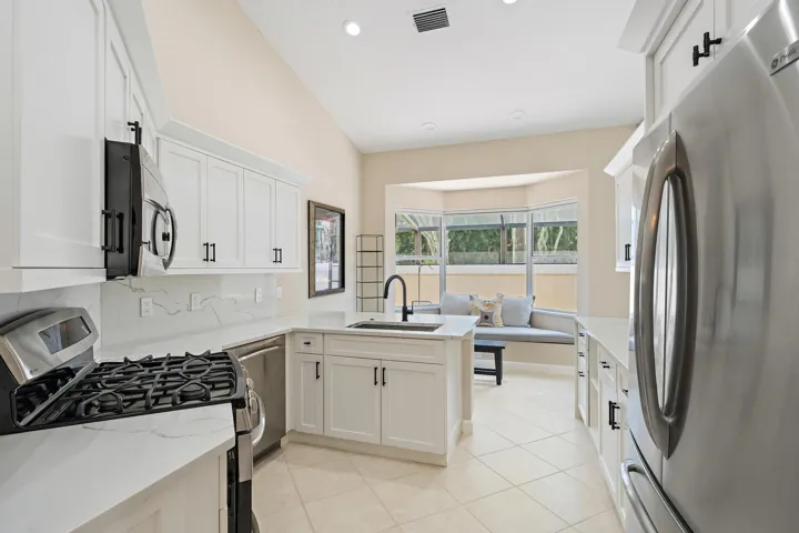 8164 Sandpiper Way