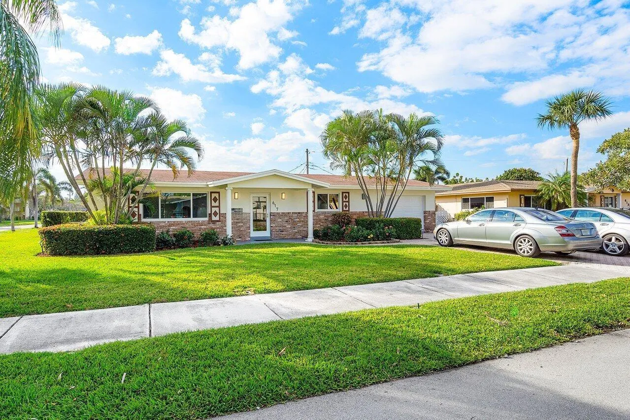 003-617Southeast8thAvenue-DeerfieldBeach